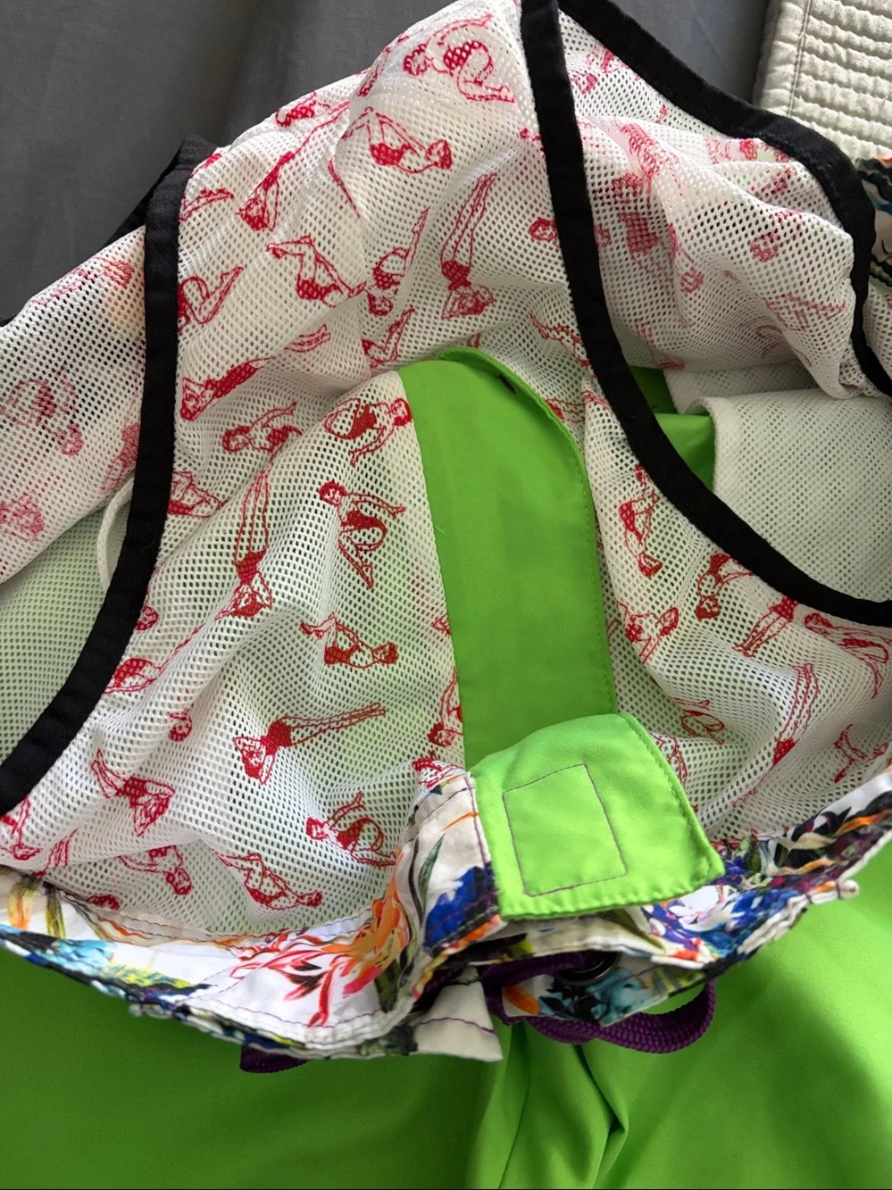 Robert Graham - Green Swim Board Floral Waistband and Side Banding!